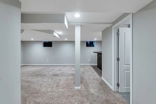 Building Photo - BR w/ Fenced Yard + 2-Car Garage Near I-70