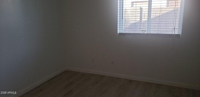 Building Photo - 2001 W Summit Pl