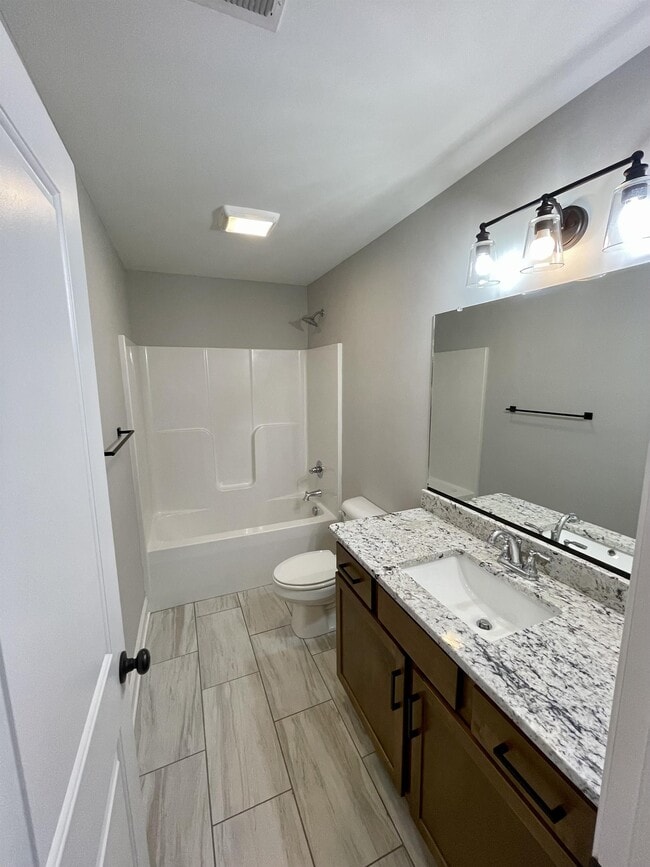 Building Photo - 1005 Ridgestone Ct