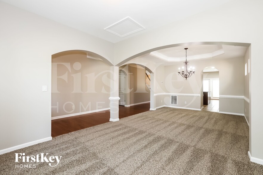 Building Photo - 1490 Scenic View Trace