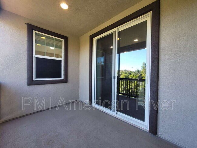 Building Photo - 2356 Wharton Ln