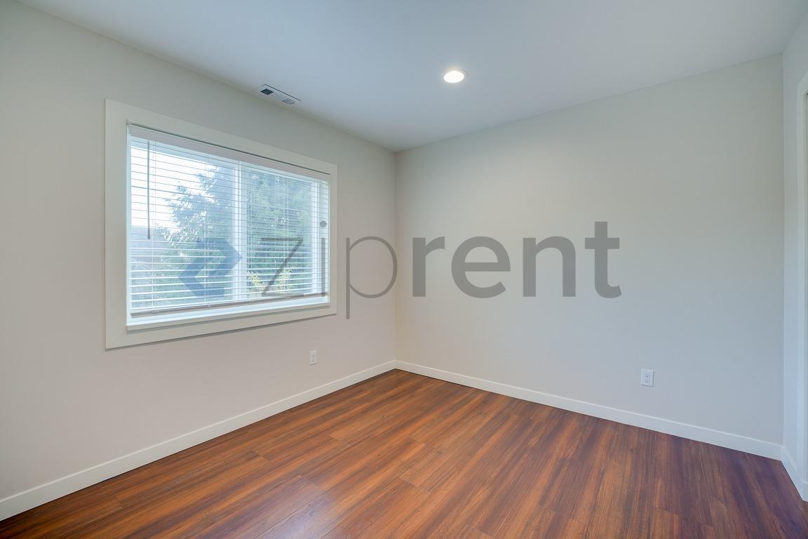 Building Photo - 13449 14th Ave S