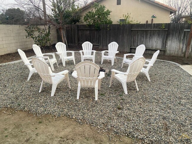 Building Photo - Available Now