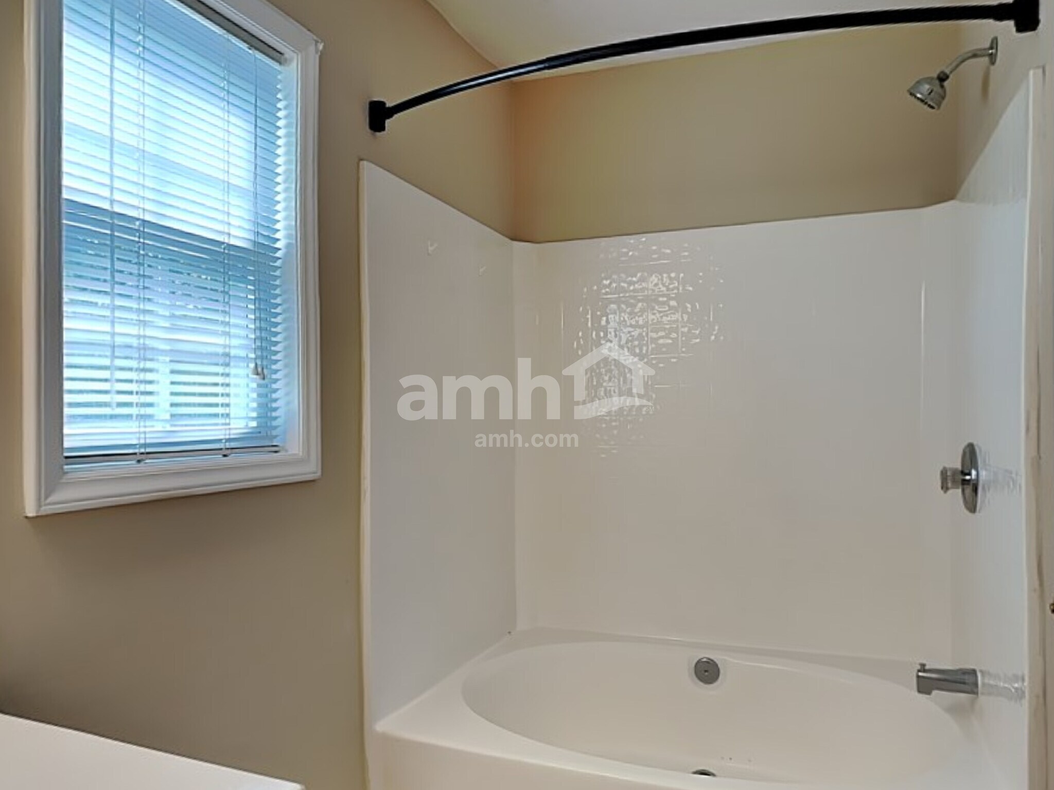 Building Photo - 4880 Manteo Ln