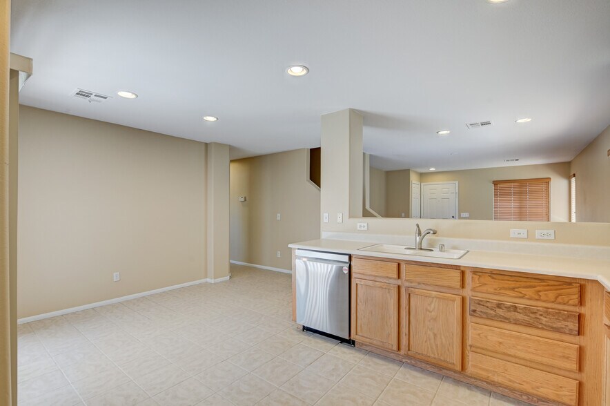 Building Photo - 10343 Keystone Pastures St