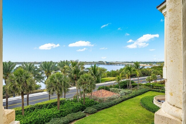 Building Photo - 3000 S Ocean Blvd