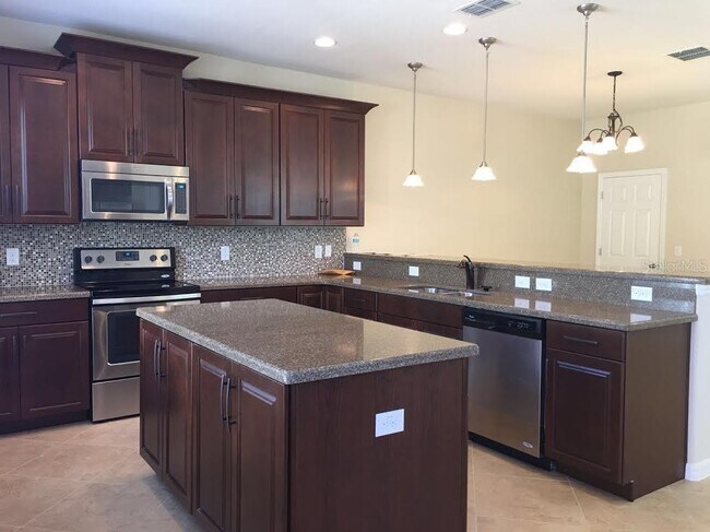Building Photo - 8520 Coventry Park Way