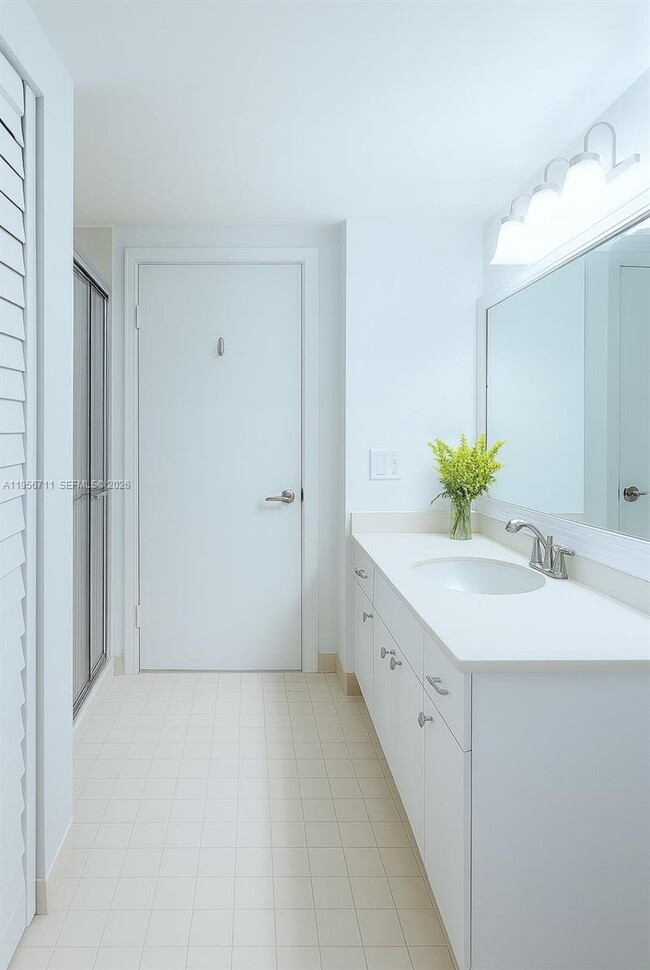 Building Photo - 3610 Yacht Club Dr