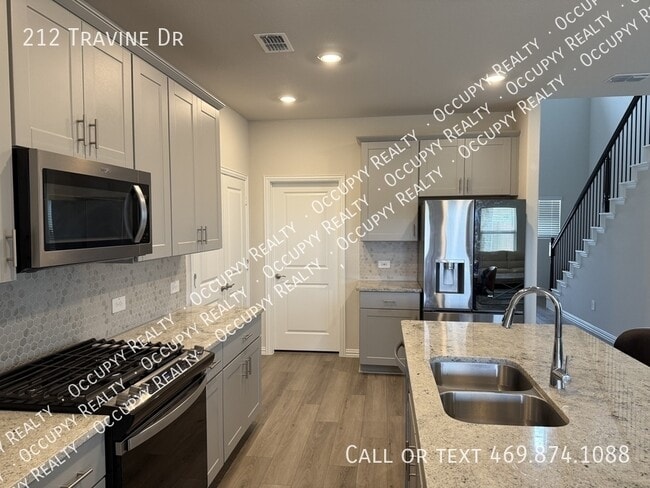 Building Photo - 212 Travine Dr