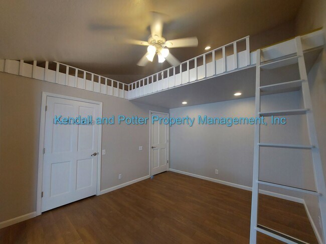 Building Photo - 5737 Soquel Dr