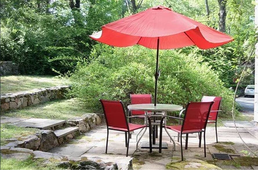 Building Photo - 301 Mill Rd