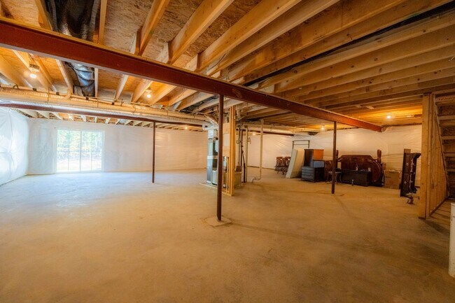 Building Photo - Wonderful Rental in Village Oaks Community