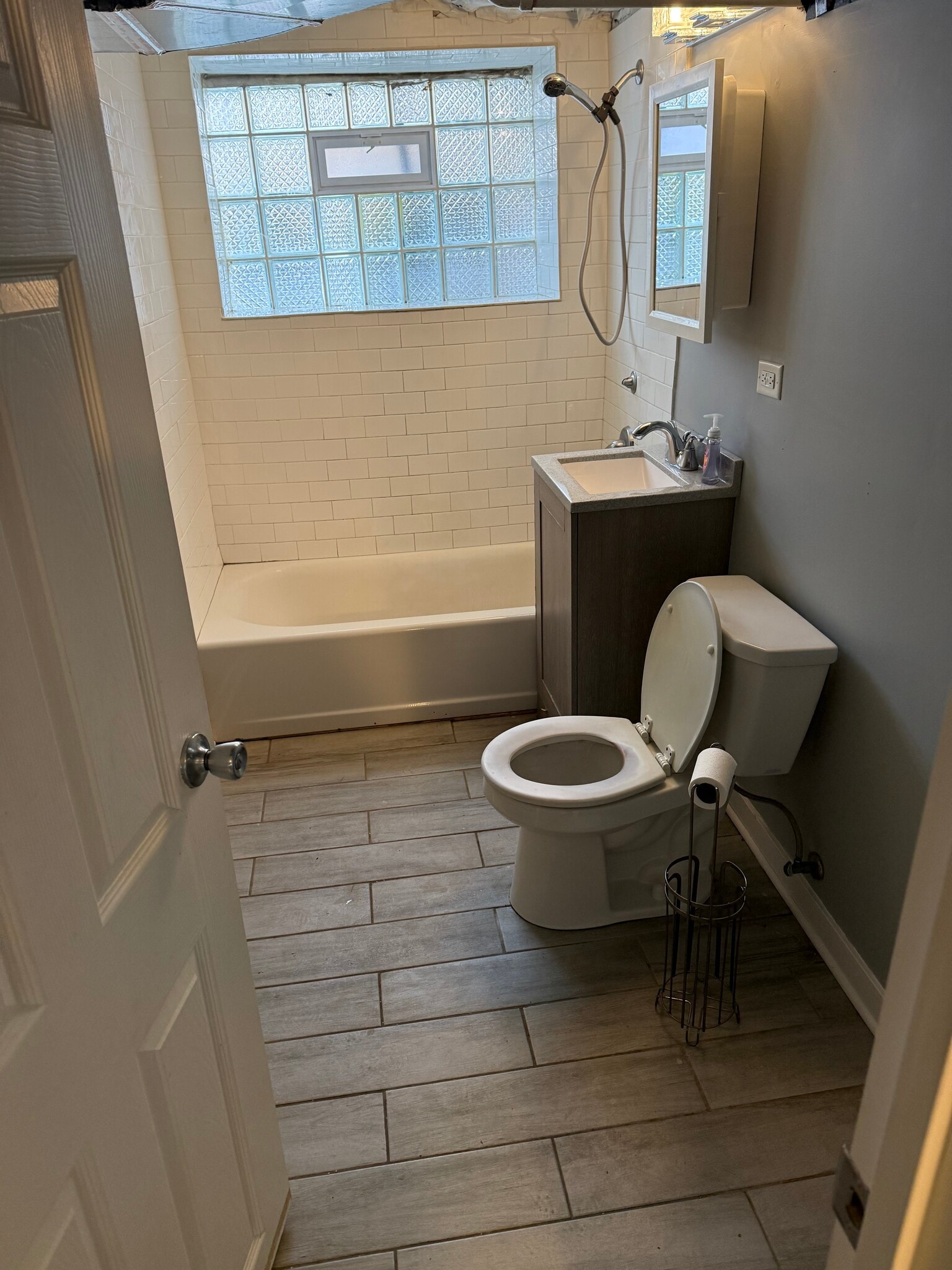 Building Photo - 10144 S Wood St