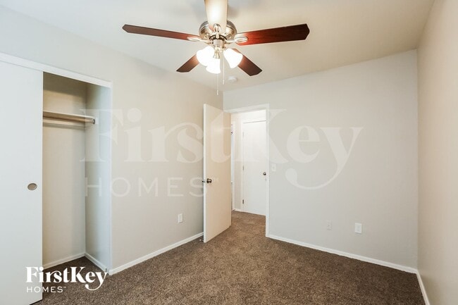Building Photo - 6984 W Cactus Wren Dr