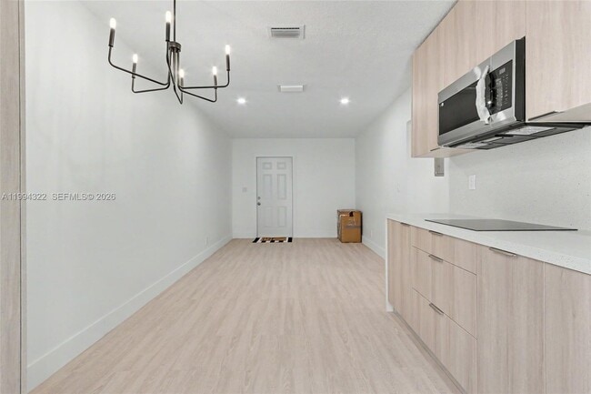 Building Photo - 55 SW 13th St