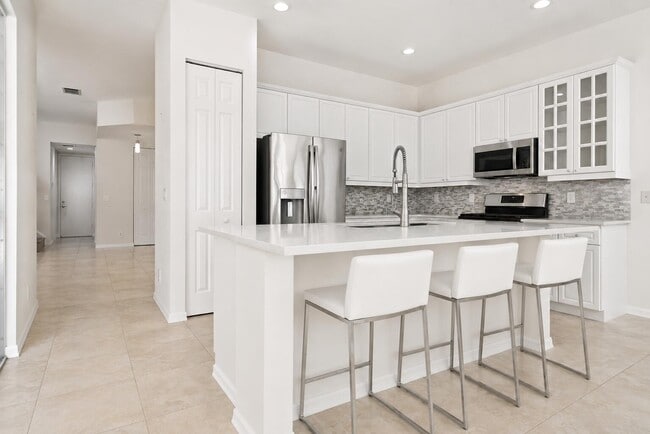 Building Photo - 207 Isle Verde Way