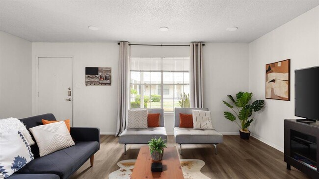 Building Photo - 8730 N Mopac Expy