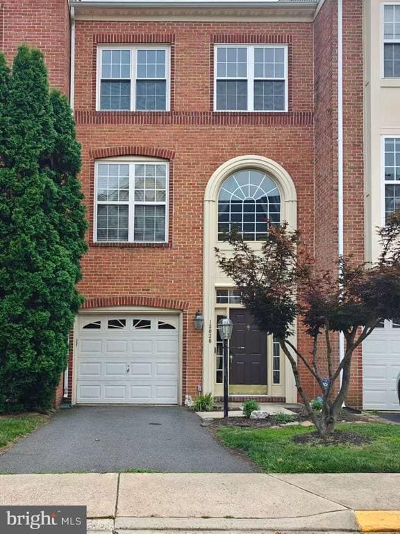 Building Photo - 13030 Park Crescent Cir