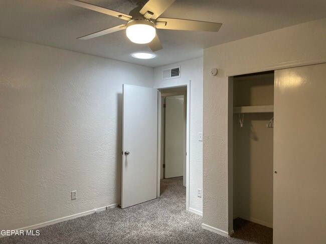 Building Photo - 10604 Fieldrock Ct