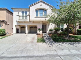 Building Photo - 5424 Knotty Pine Way