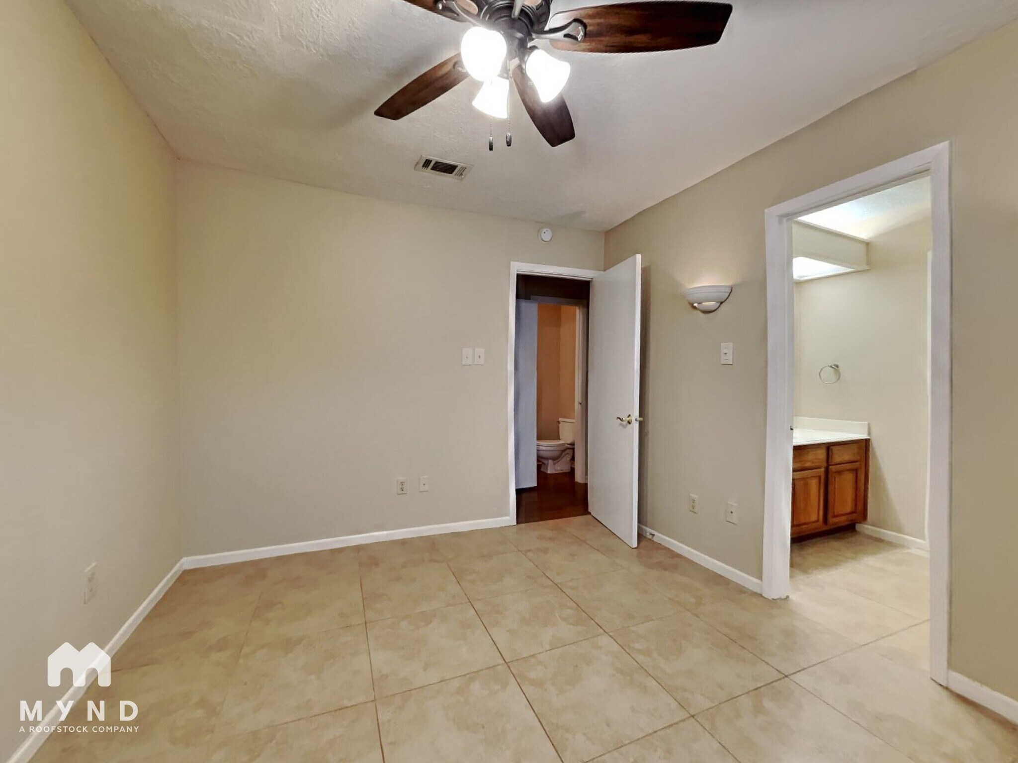 Building Photo - 3430 Deer Valley Dr