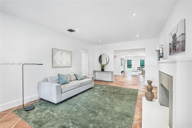 Building Photo - 4150 Ventura Ave