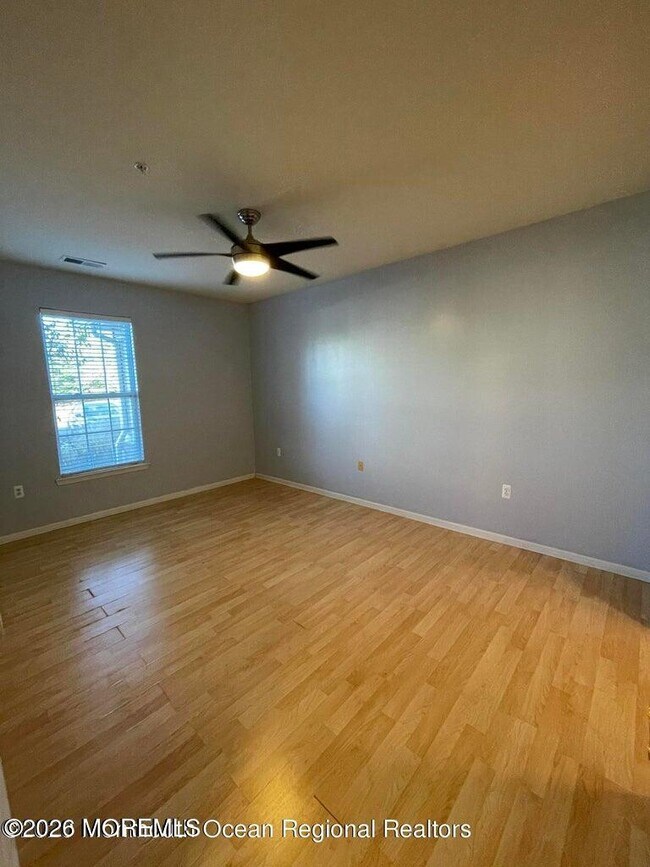 Building Photo - 610 Sophee Ln