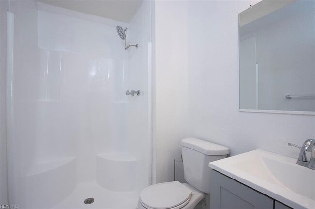 Building Photo - 5684 Campus Dr
