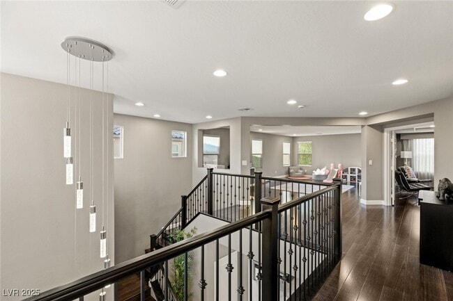 Building Photo - 338 Azar Swan Ave