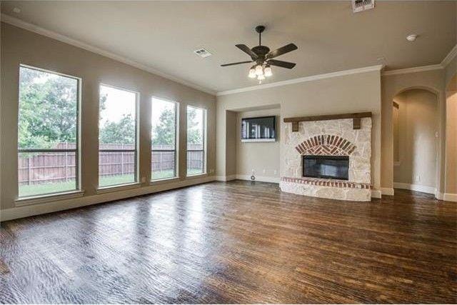 Building Photo - 9679 Carriage Hill Ln