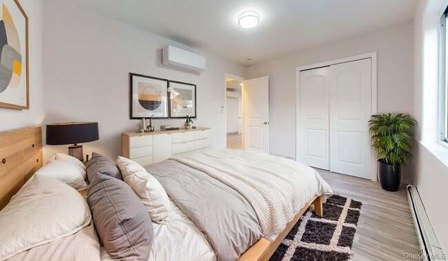 Building Photo - 24-40-40 86th St