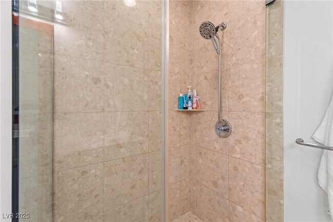 Building Photo - 4525 Dean Martin Dr