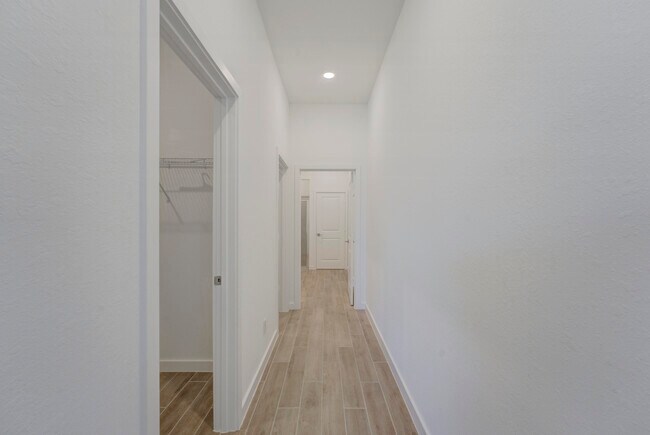 Building Photo - 19708 Weathervane Way