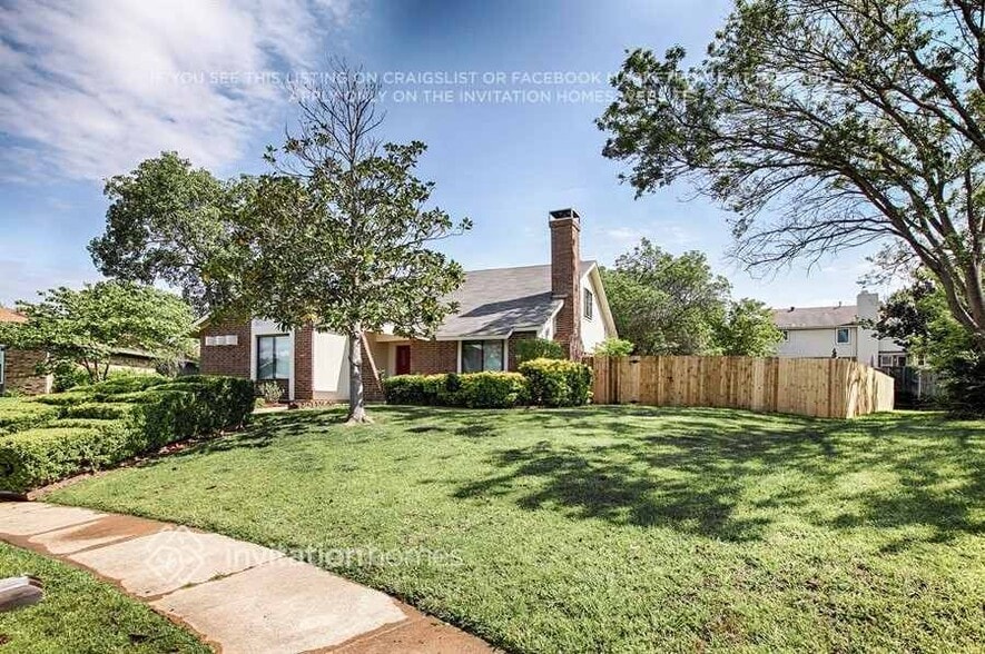 Building Photo - 1716 Delaford Pl