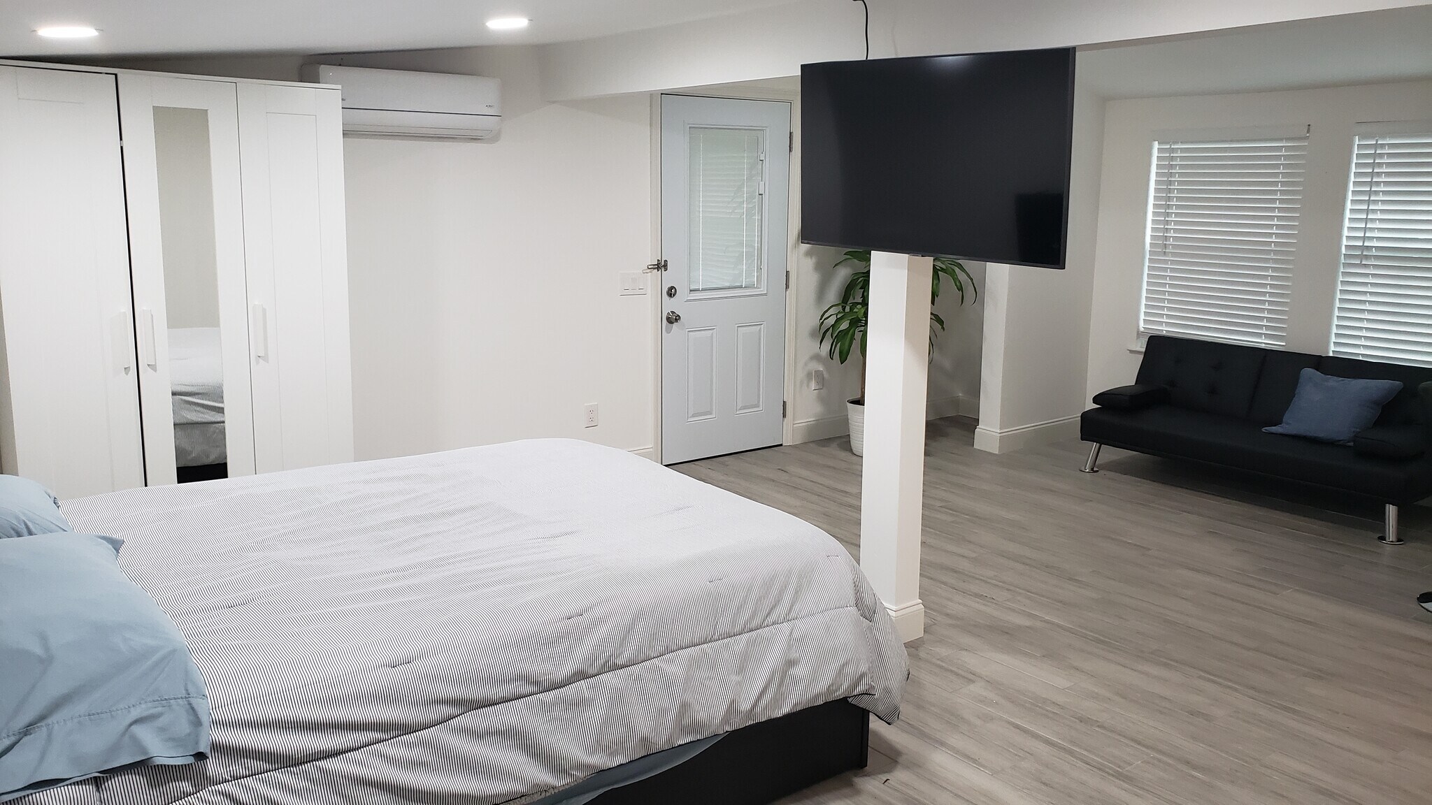 Building Photo - 4265 Parnell Rd