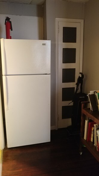 Building Photo - 120 Atwood St