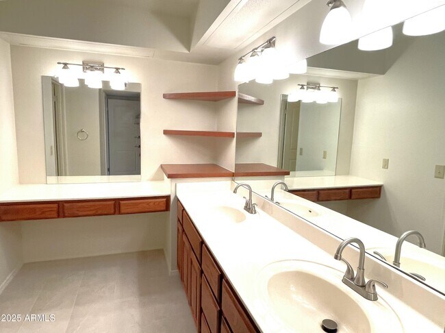 Building Photo - 25835 S Greencastle Dr