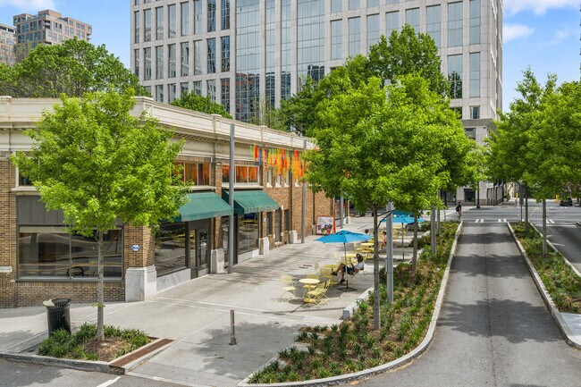 Building Photo - 81 Peachtree Pl NE