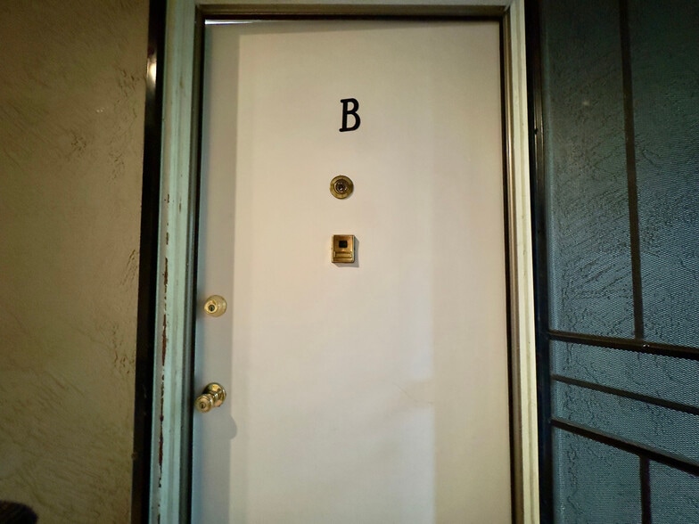 Building Photo - 6501 Raymond St