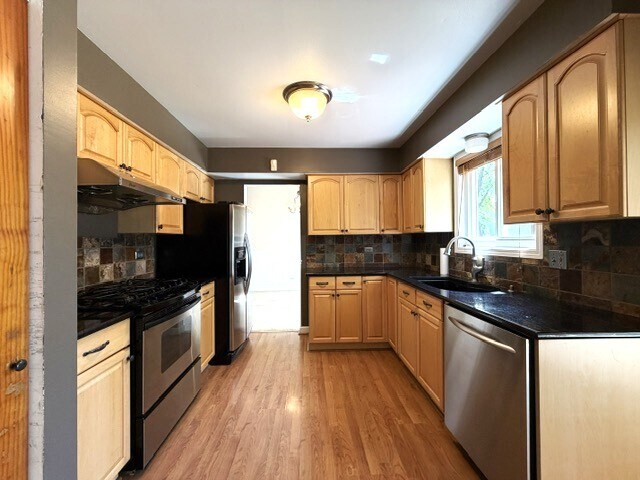 Building Photo - 129 Rumsey Pl