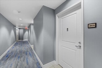 Building Photo - Stunningly Remodeled Studio High-Rise Unit For Rent