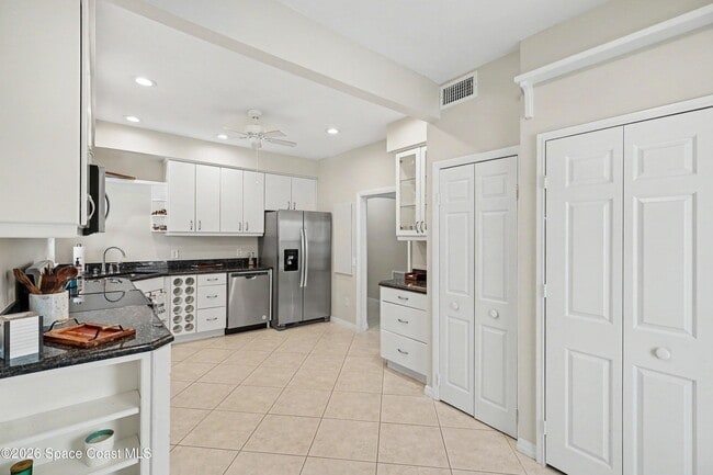 Building Photo - 3035 S Hwy A1A