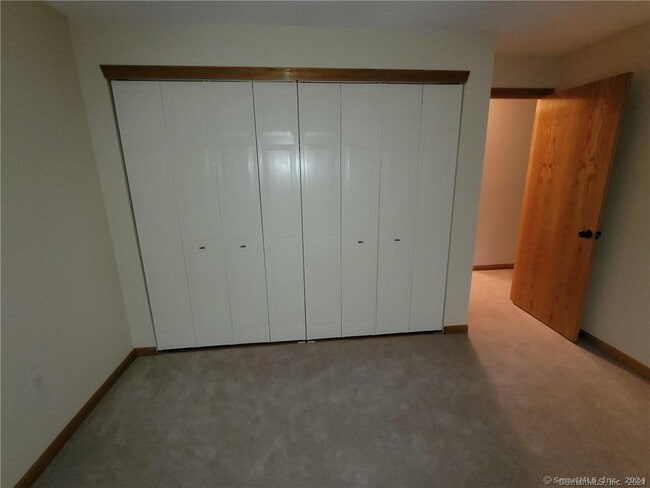 Building Photo - 17 Stony Brook Dr