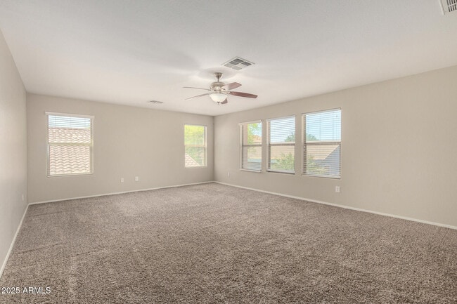 Building Photo - 4122 E Palm Beach Dr