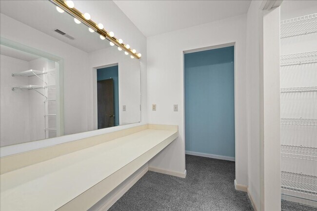 Building Photo - Yearly Rental: Convenient Location: 3-Bedroom, 2-Bath Condo in The Plantations, Lewes. $1,995/mon...