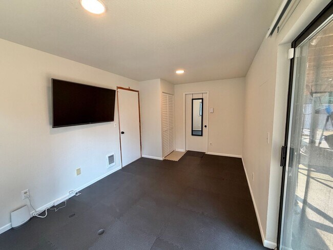 Building Photo - 13327 NW Coho Run