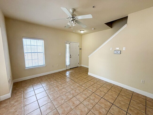 Building Photo - Chase Hollow #83 - Pet Friendly!