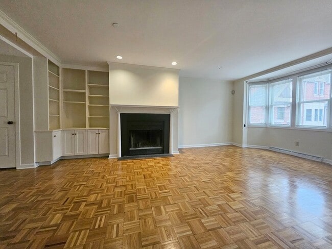 Building Photo - 95 Audubon St
