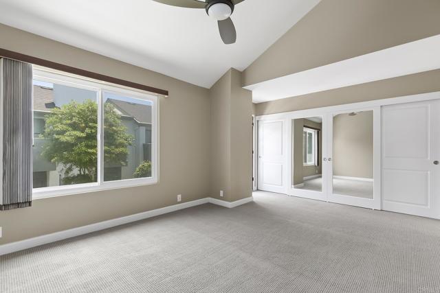 Building Photo - 8746 Villa La Jolla Dr