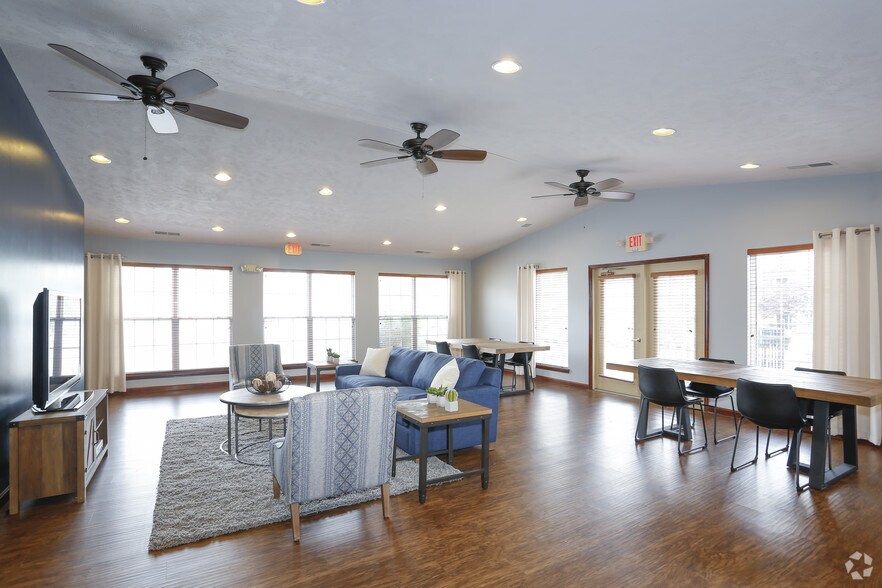 Clay Terrace 9327 NE 79th St Kansas City MO 64158 Apartment Finder